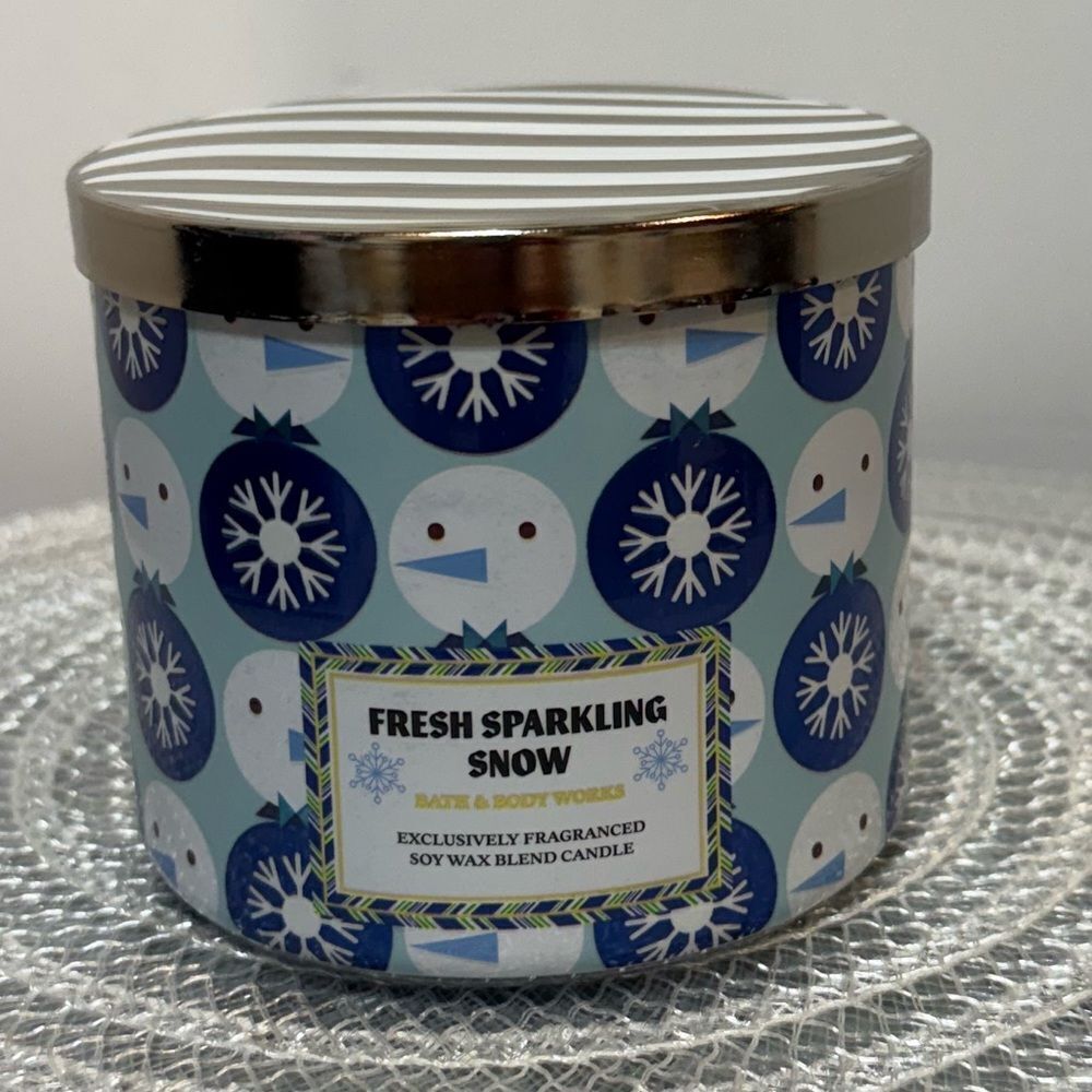 BBW Fresh Sparkling Snow 3 Wick Scented Candle NWT